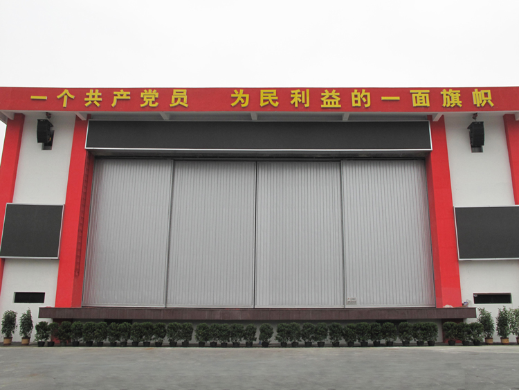 1654067052902064.jpg 華西舞臺大門-門洞寬25高10米.jpg